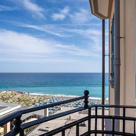 Lido Resort-3