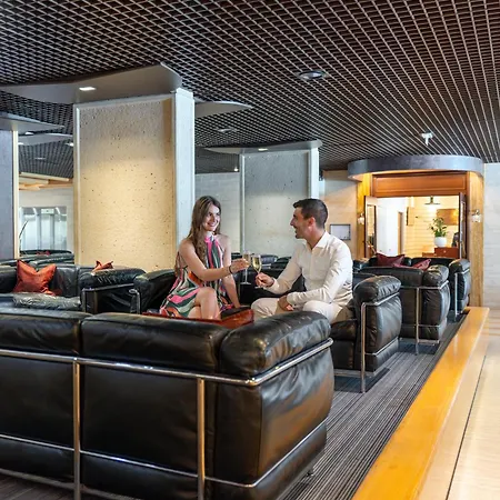 Hotel Lyon Metropole & Spa-3