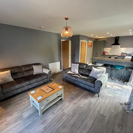 Glenlochy Apartments-3