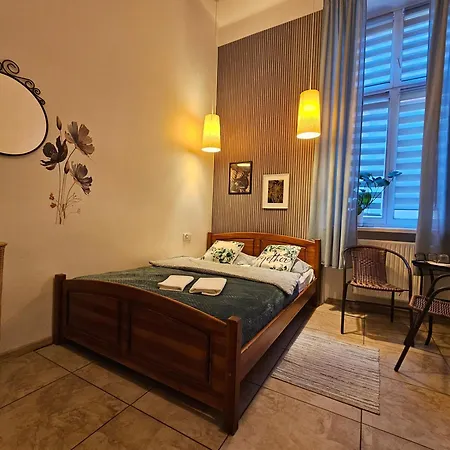 Deja Vu Hostel-3