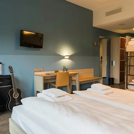 Meininger Hotel Amsterdam City West-3