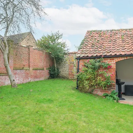 Apple Tree Cottage-3