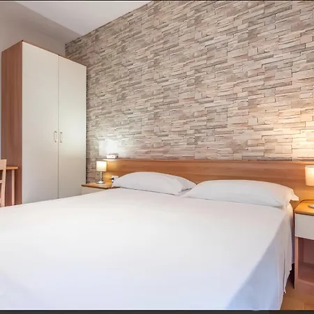 Hotel Velus-2
