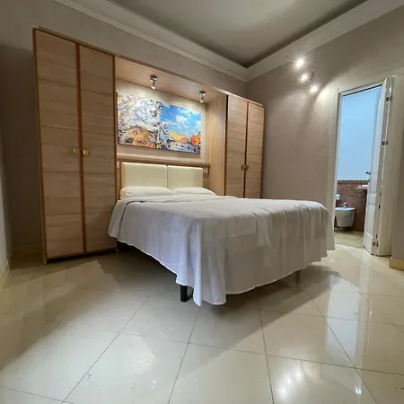 Spqr Suite Guest House-3