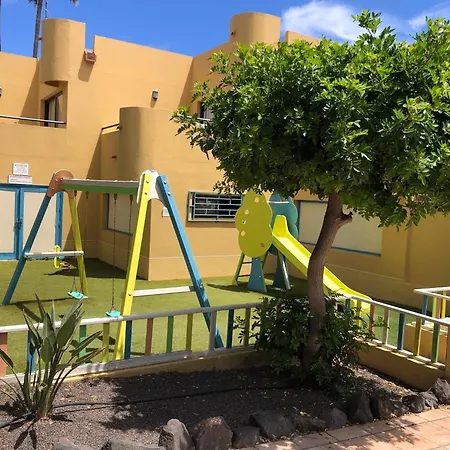 Corralejo Atlantic Garden Andrew Apartments Pool Air Conditioning-3