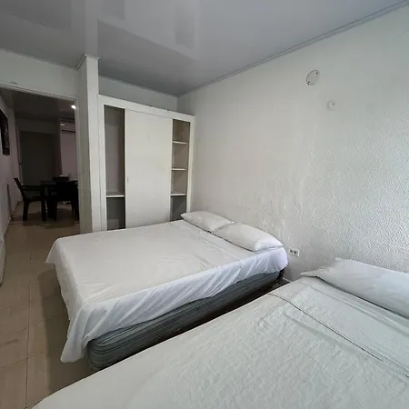 Aparta Hotel Fama-2