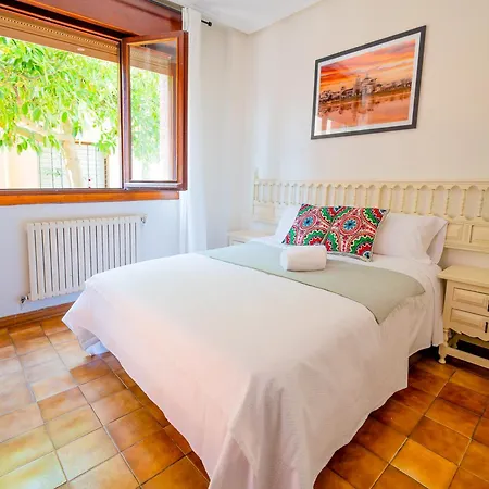 Oliva Rooms 3000-3