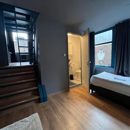 Nes B&B-3