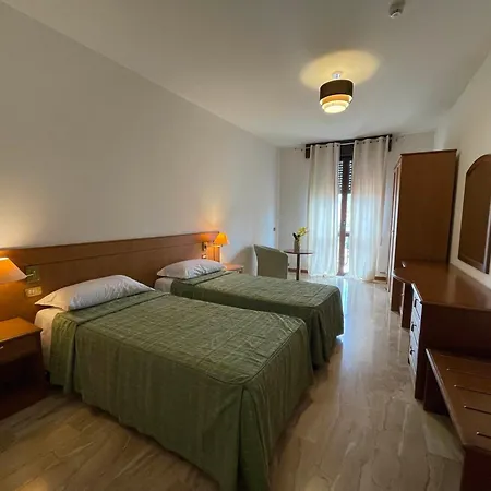 Hotel Clementi-2