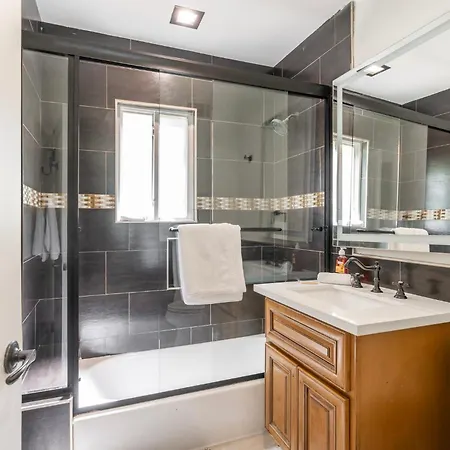 Perfect Suite Near Universal Studios-3