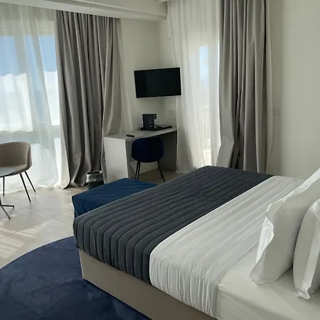 Hotel Petit Palais-2