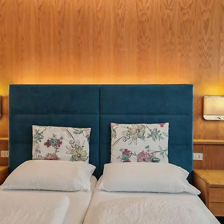 Hotel Alpenblick-3