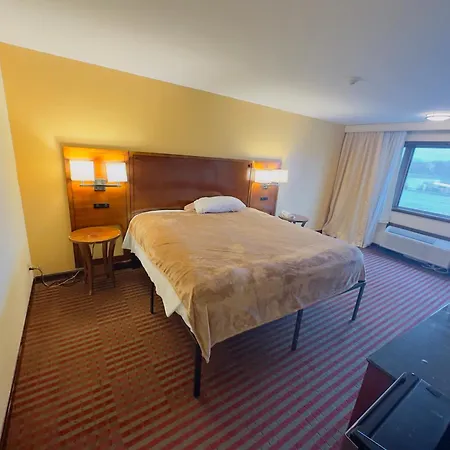 Hilltop Inn-2