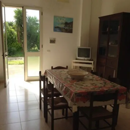 Casa Baia Dei Turchi-2