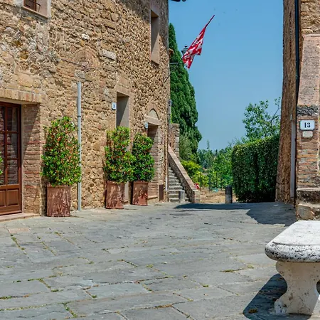 b&b BORGO CAPITANO COLLECTION Albergo diffuso - Centro Storico-2
