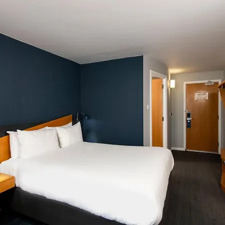 Holiday Inn Express Peterborough By Ihg-3