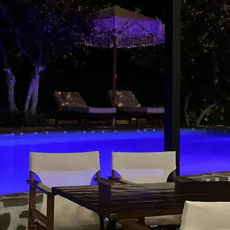 Palermiti Luxury Rooms-3