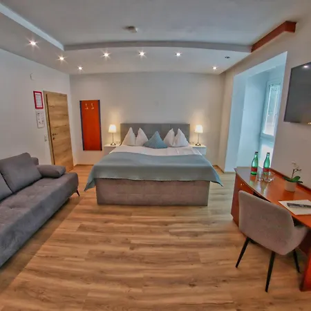 Promenaden-Strandhotel Marolt Haupthaus-3