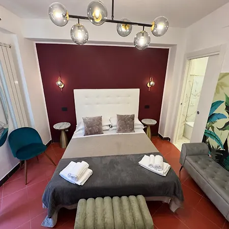 Taorminas Sun Central Boutique Guesthouse & Suites-2