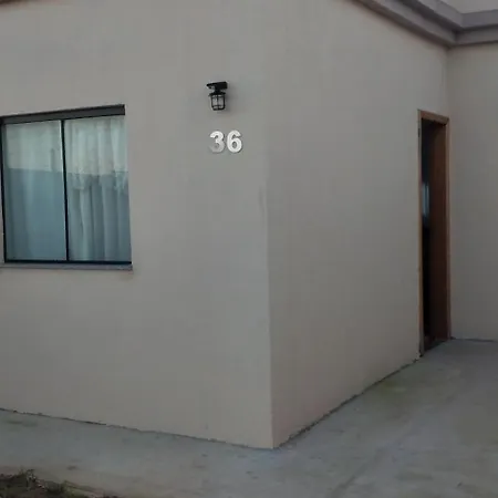 Casa ótima localização com garagem!!!!-3