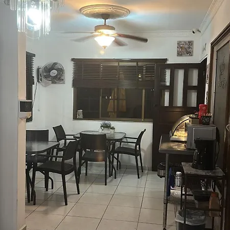 Hostal Compostela Inn-3