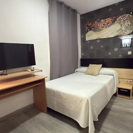 Hostal Falfes-3