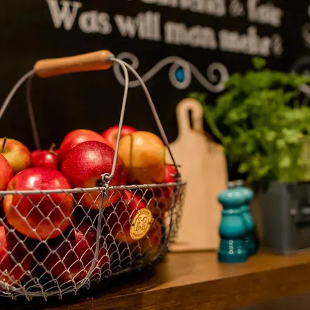 Motel One Hamburg-Altona-2