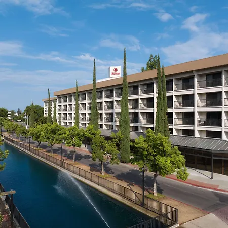 Hilton Stockton-3