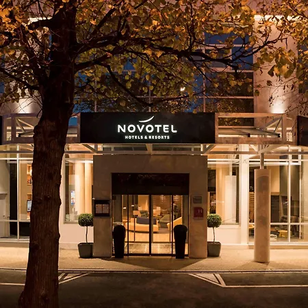Novotel Chateau De Versailles-2