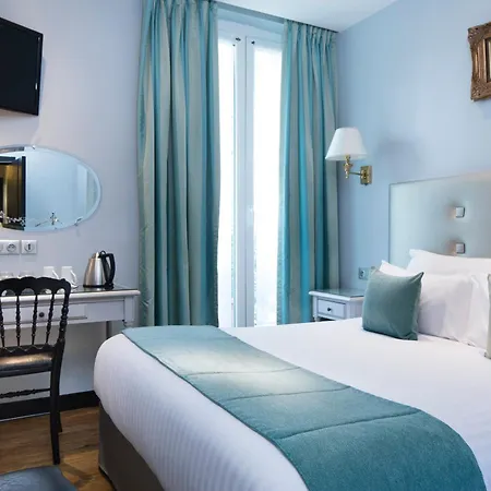 Hotel Plaza Elysees-3
