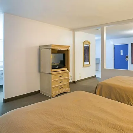 Motel 6 Enterprise Al-3