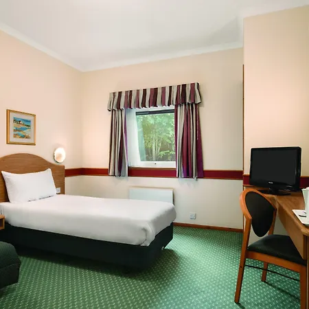 Days Inn By Wyndham Donington-2