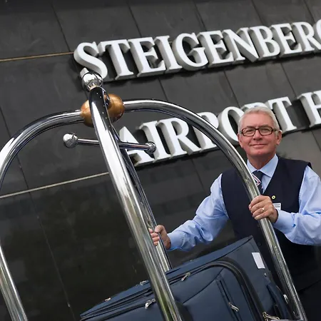 Steigenberger Airport Hotel Amsterdam-3