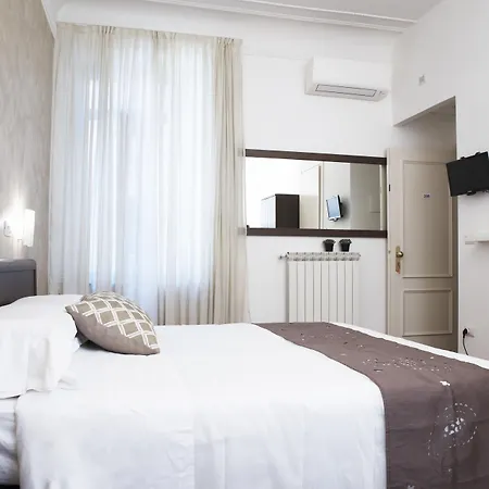 Hotel Capri-3