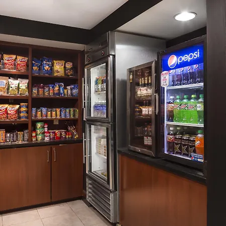 Courtyard By Marriott Columbia-2