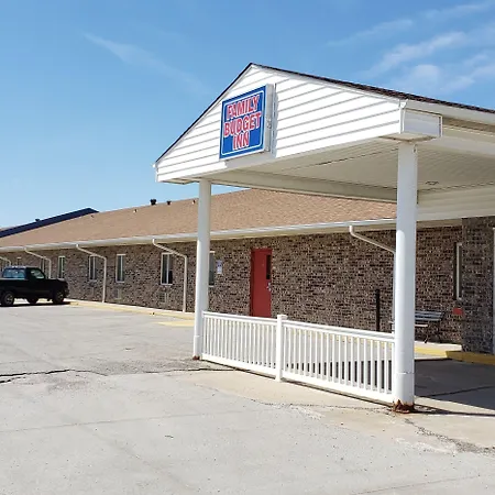 Family Budget Inn-3