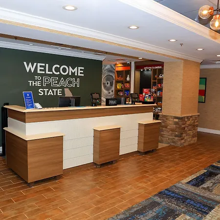 Hampton Inn Atlanta-Canton-3