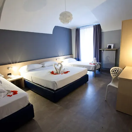 Adalesia Hotel & Coffee-2