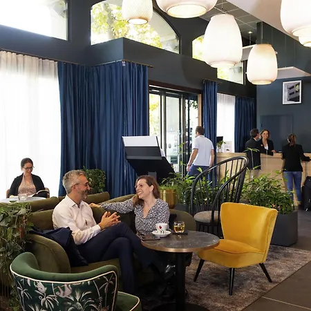 Aparthotel Adagio Lyon Patio Confluence-2