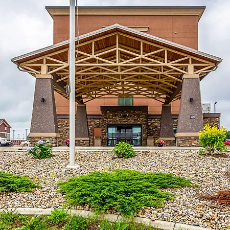 Legend Hotel Minot-2