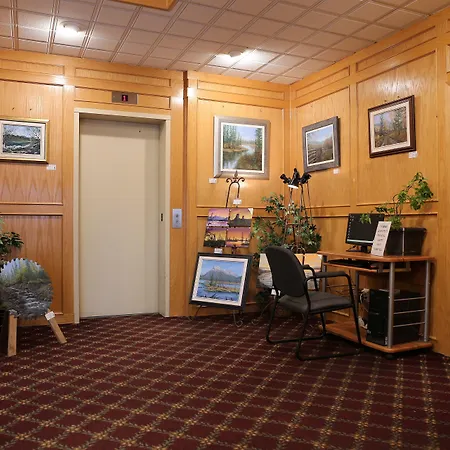 Tamarack Motor Inn-3