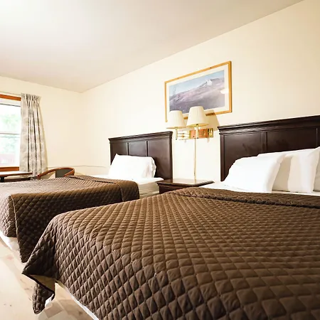 Chatham Travel Lodge-3