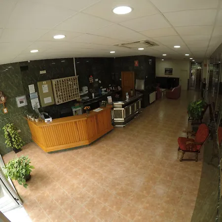 Hostal La Casa de Enfrente-2