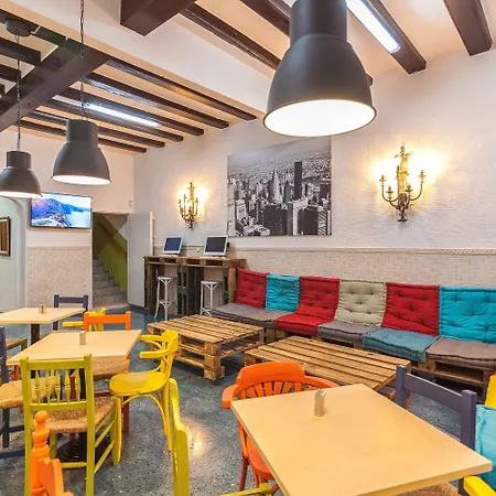 Loft Hostal Group-3
