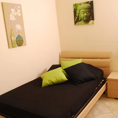 Stefy'S Rooms-3