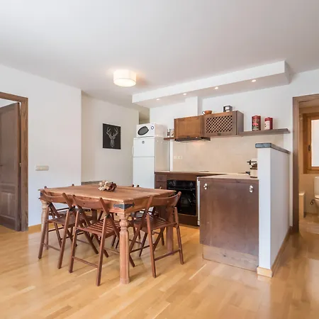 Apartaments Esquirol El Tarter-3