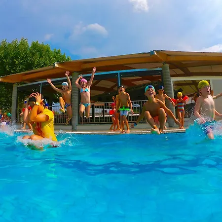 Camping Village Lago Maggiore-3