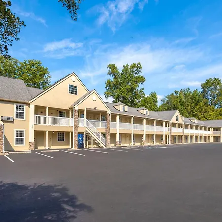 Days Inn By Wyndham Canton-3