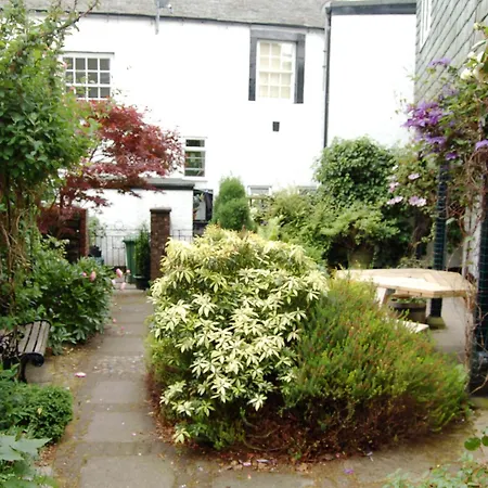 Acorn Lodge Cottage-3