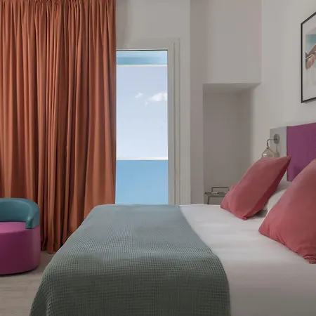 Hotel Rainbow ***S-3